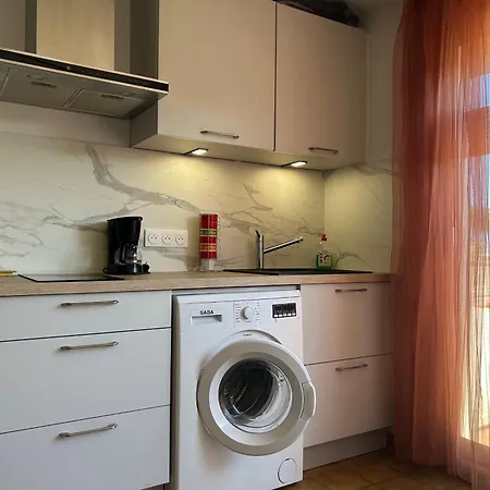 Alcove 4 Pers Rdc Avec Parking Prive Et Animaux Admis A Saint-cyprien - Fr-1-793-24 圣西普里安