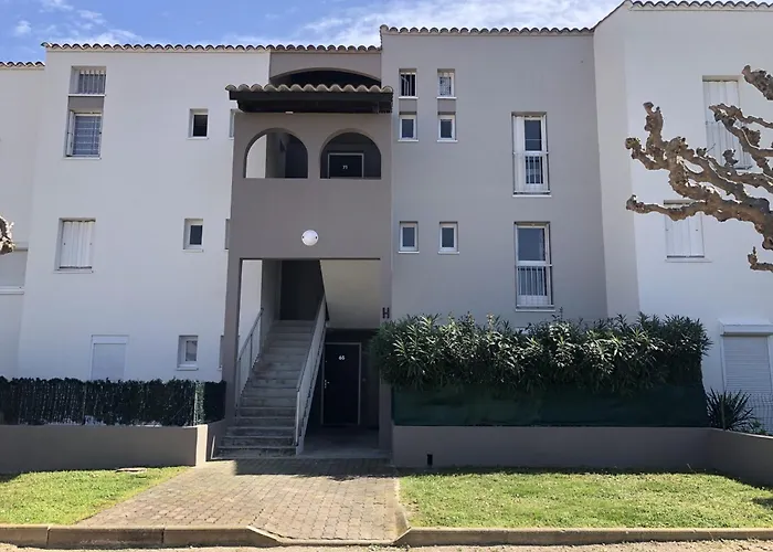 Alcove 4 Pers Rdc Avec Parking Prive Et Animaux Admis A Saint-cyprien - Fr-1-793-24